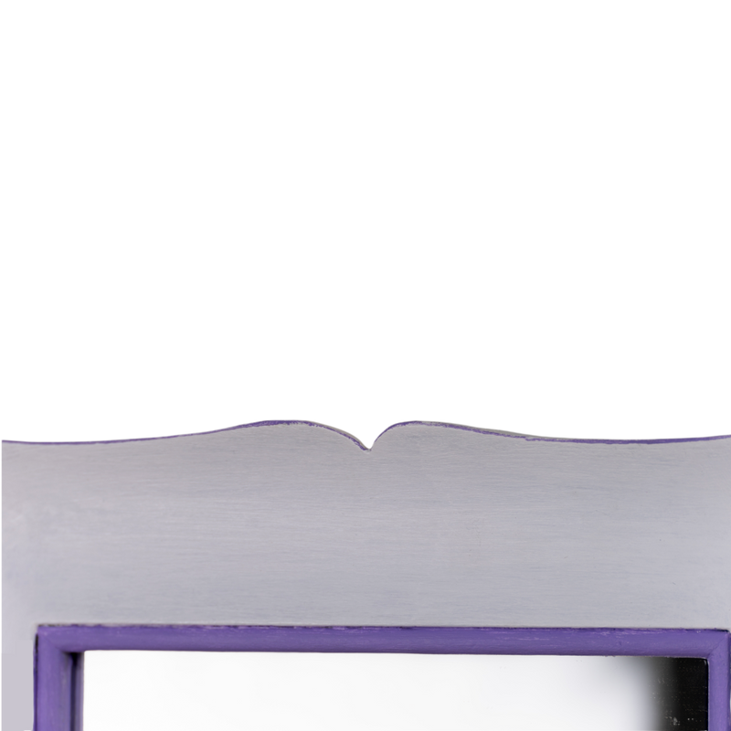 Shaped Mirror "A GUANTIERA" (White and Lilac)